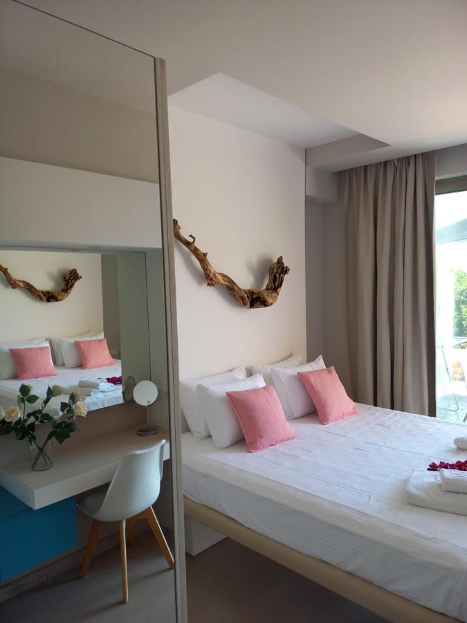 Core Luxury Suites (Adults Only) Skiathos Town Exterior foto
