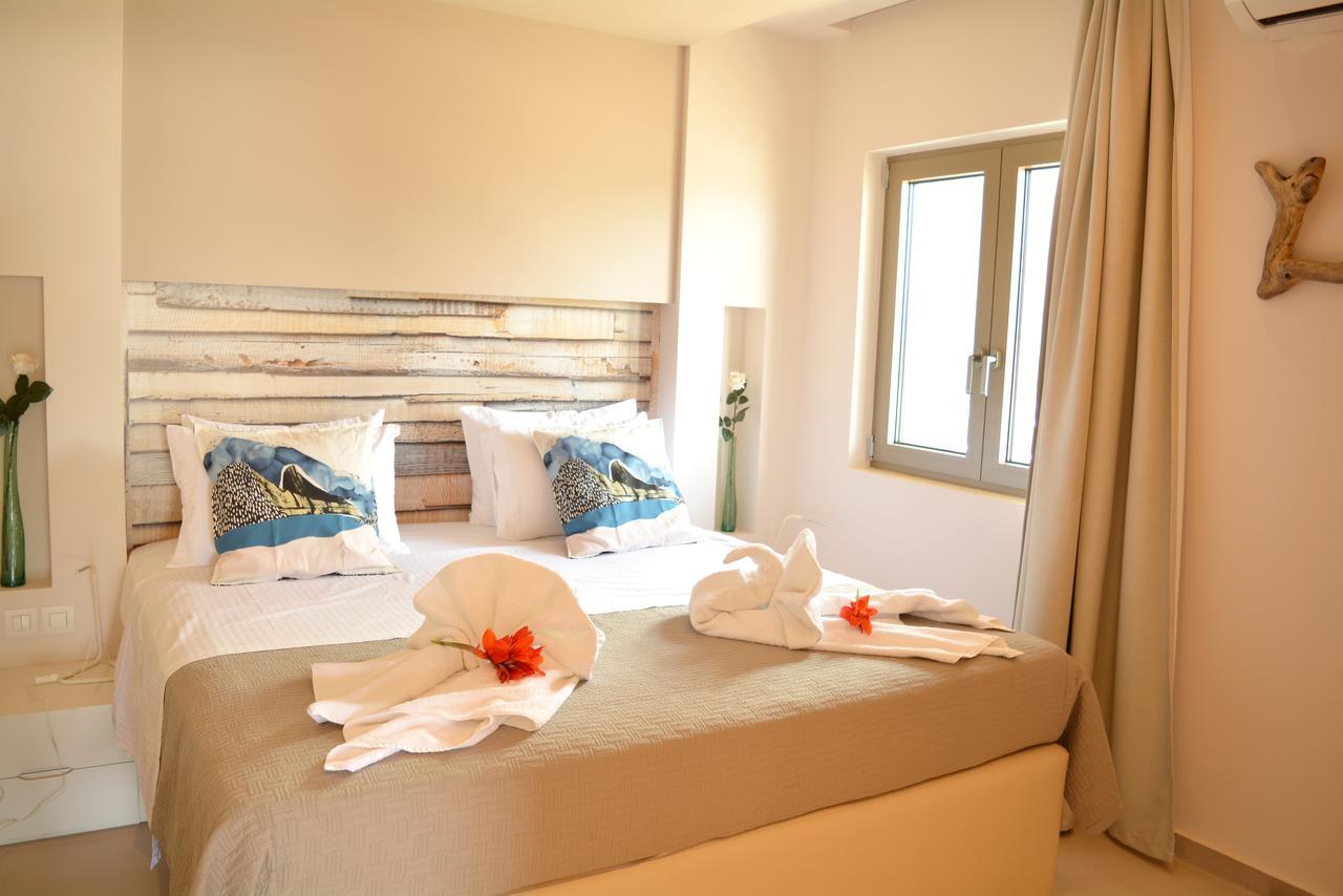 Core Luxury Suites (Adults Only) Skiathos Town Exterior foto